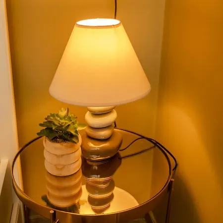 Grand Near Dancing House Apartment Prague