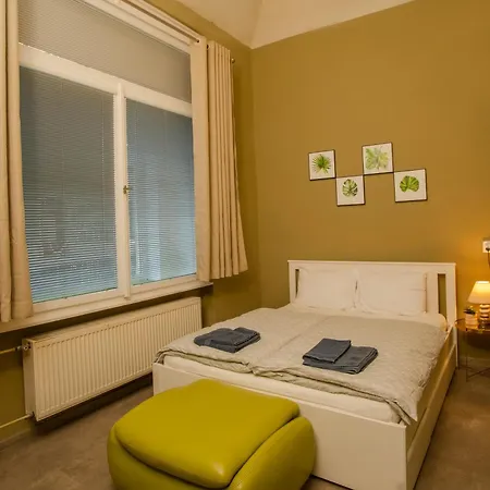 Grand Near Dancing House *