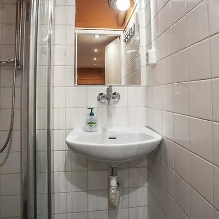 Apartment Grand Near Dancing House